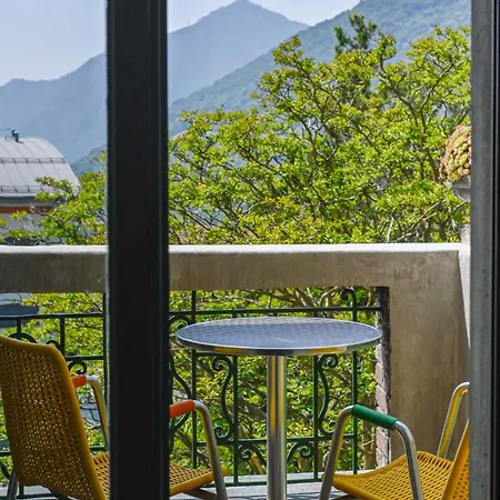 Giovanna Pensionat Solto Collina